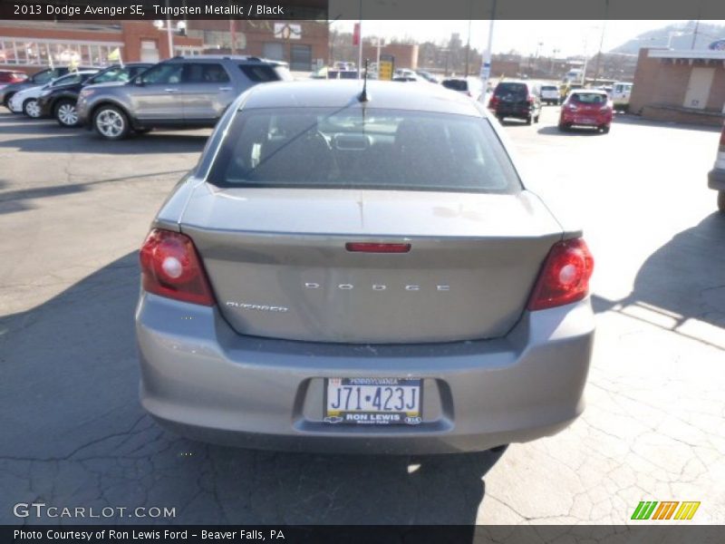 Tungsten Metallic / Black 2013 Dodge Avenger SE