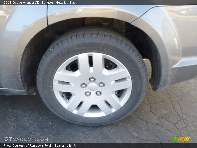 Tungsten Metallic / Black 2013 Dodge Avenger SE