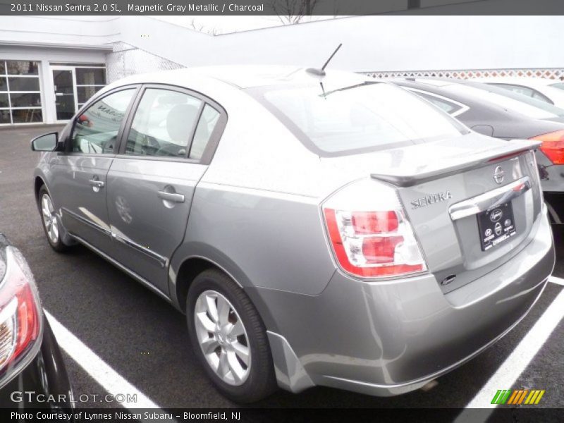 Magnetic Gray Metallic / Charcoal 2011 Nissan Sentra 2.0 SL