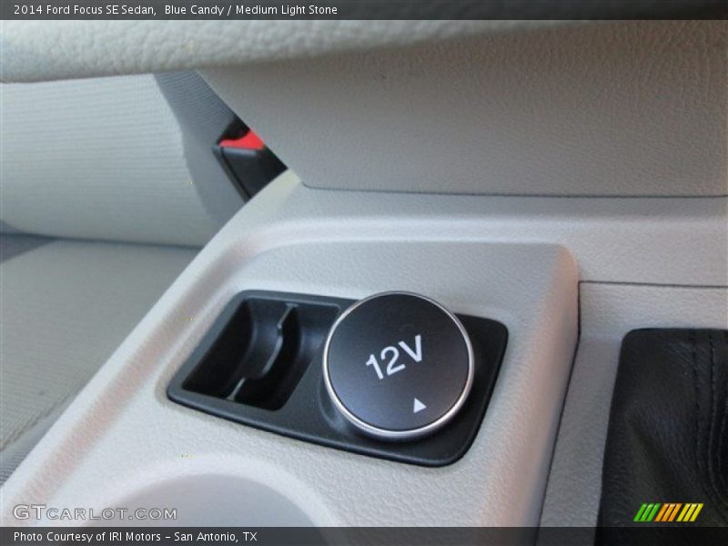 Blue Candy / Medium Light Stone 2014 Ford Focus SE Sedan