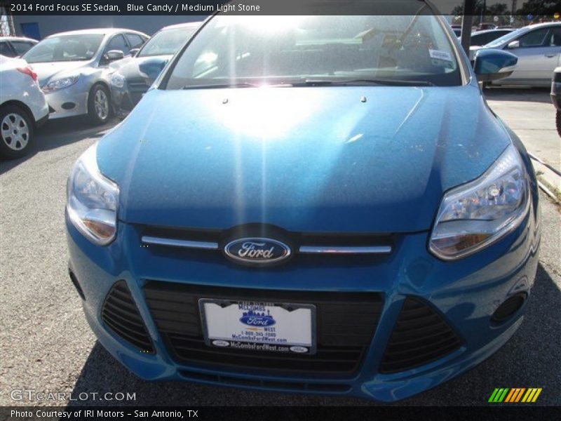 Blue Candy / Medium Light Stone 2014 Ford Focus SE Sedan