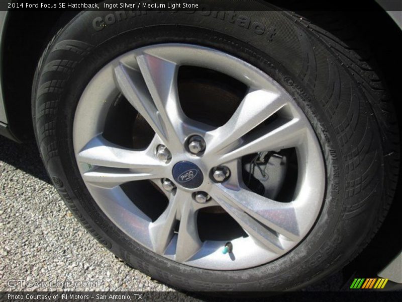 Ingot Silver / Medium Light Stone 2014 Ford Focus SE Hatchback
