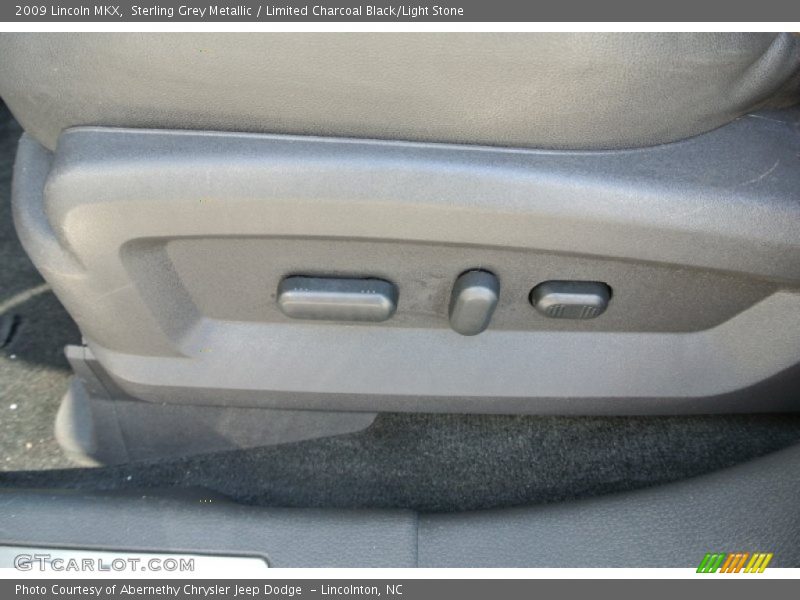 Sterling Grey Metallic / Limited Charcoal Black/Light Stone 2009 Lincoln MKX