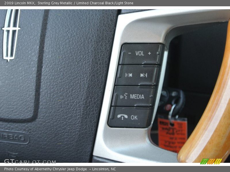 Sterling Grey Metallic / Limited Charcoal Black/Light Stone 2009 Lincoln MKX