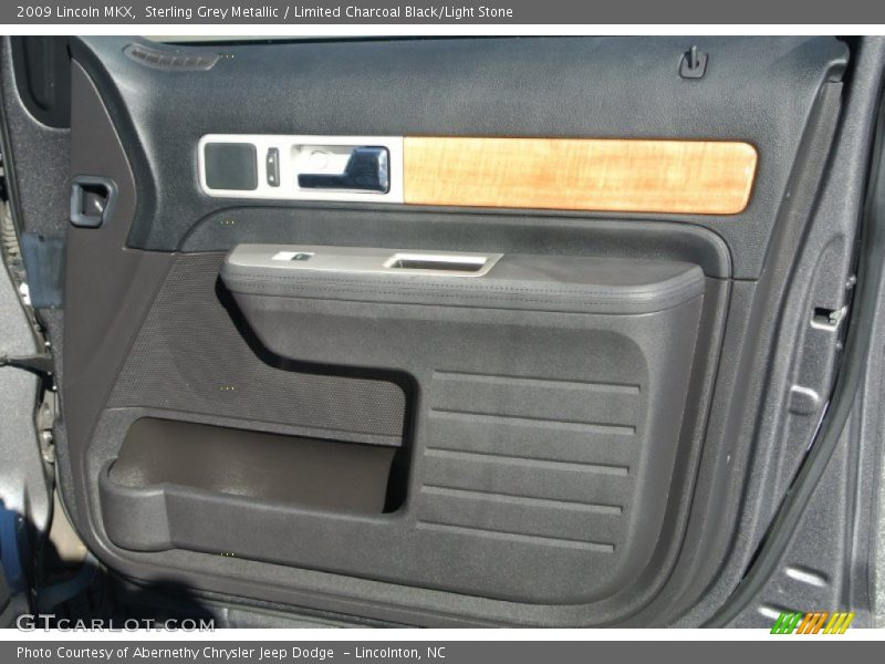 Sterling Grey Metallic / Limited Charcoal Black/Light Stone 2009 Lincoln MKX