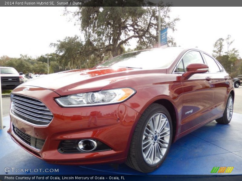 Sunset / Dune 2014 Ford Fusion Hybrid SE
