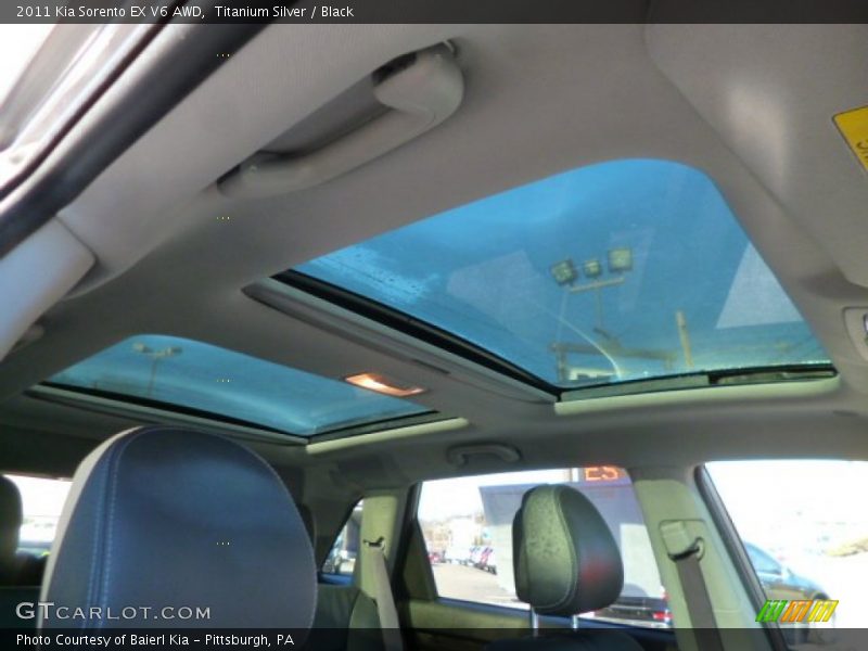 Titanium Silver / Black 2011 Kia Sorento EX V6 AWD
