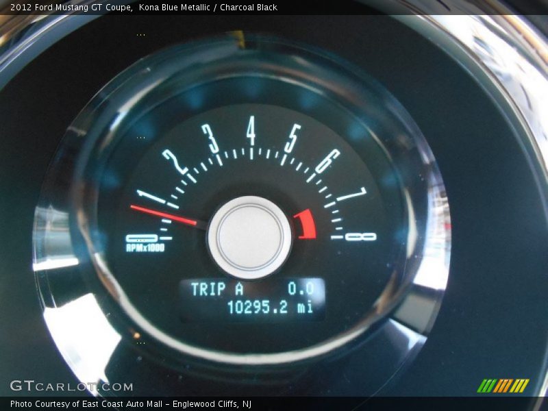Kona Blue Metallic / Charcoal Black 2012 Ford Mustang GT Coupe