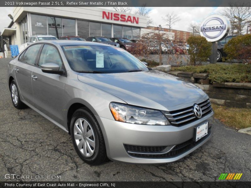 Reflex Silver Metallic / Titan Black 2013 Volkswagen Passat 2.5L S