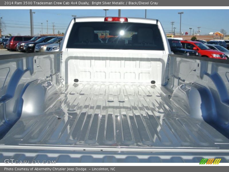 Bright Silver Metallic / Black/Diesel Gray 2014 Ram 3500 Tradesman Crew Cab 4x4 Dually