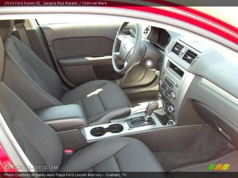 Sangria Red Metallic / Charcoal Black 2010 Ford Fusion SE