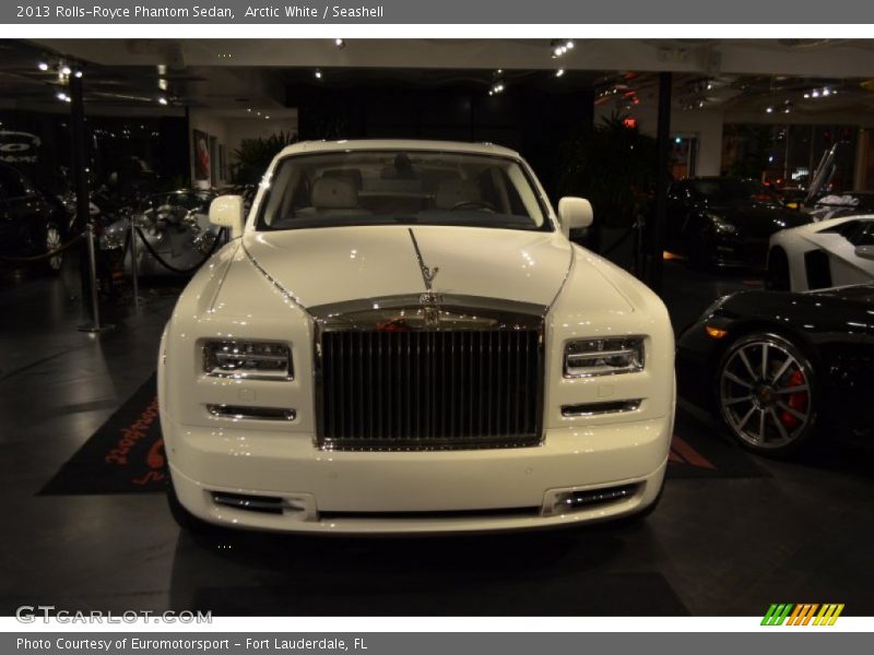 Arctic White / Seashell 2013 Rolls-Royce Phantom Sedan