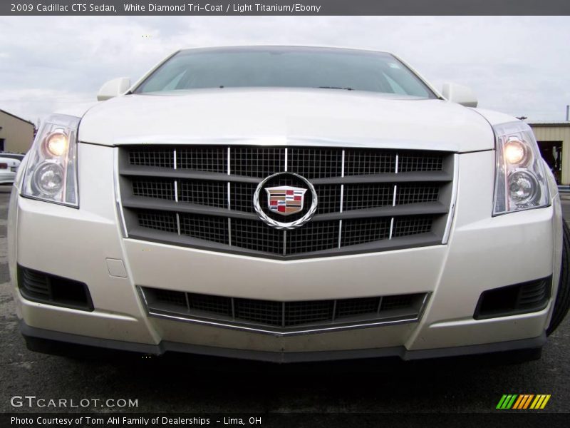 White Diamond Tri-Coat / Light Titanium/Ebony 2009 Cadillac CTS Sedan