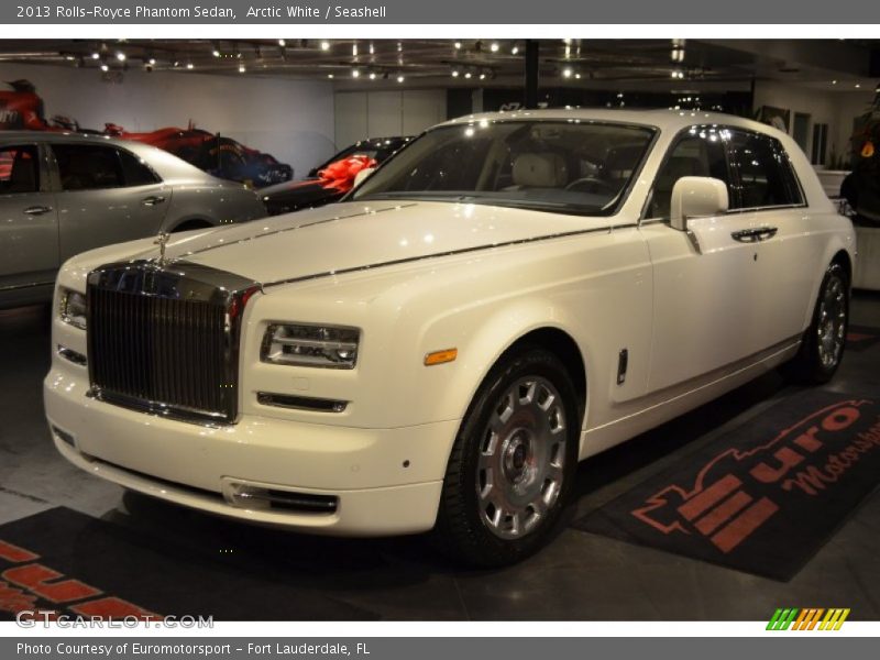 Arctic White / Seashell 2013 Rolls-Royce Phantom Sedan