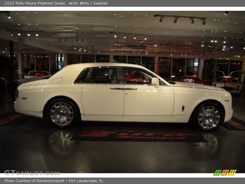 Arctic White / Seashell 2013 Rolls-Royce Phantom Sedan