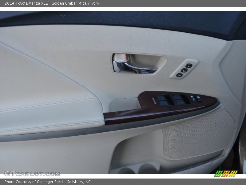 Golden Umber Mica / Ivory 2014 Toyota Venza XLE