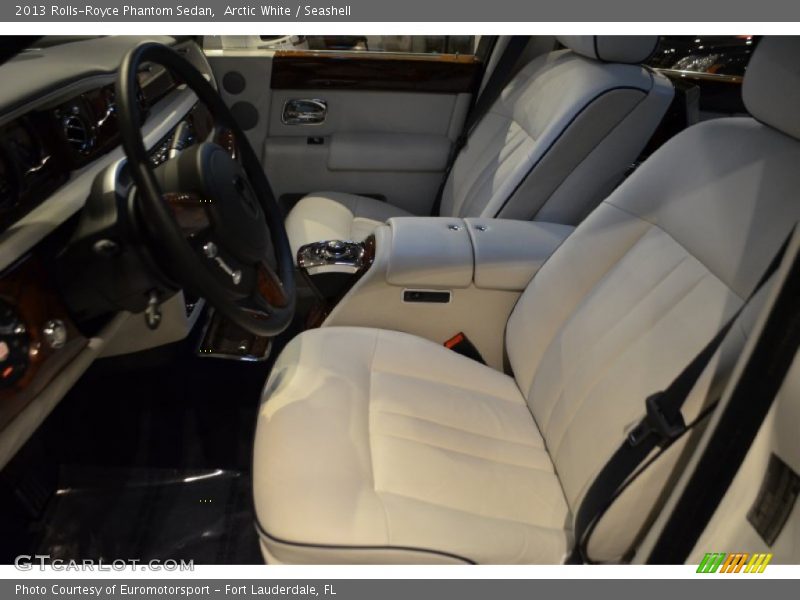 Arctic White / Seashell 2013 Rolls-Royce Phantom Sedan