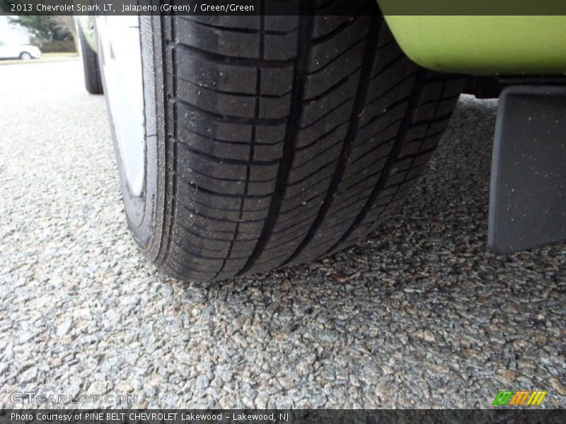 Jalapeno (Green) / Green/Green 2013 Chevrolet Spark LT