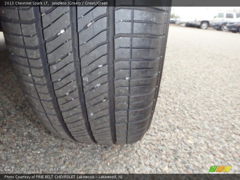 Jalapeno (Green) / Green/Green 2013 Chevrolet Spark LT