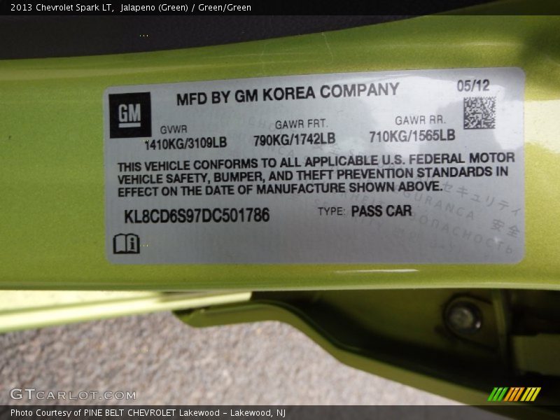 Jalapeno (Green) / Green/Green 2013 Chevrolet Spark LT