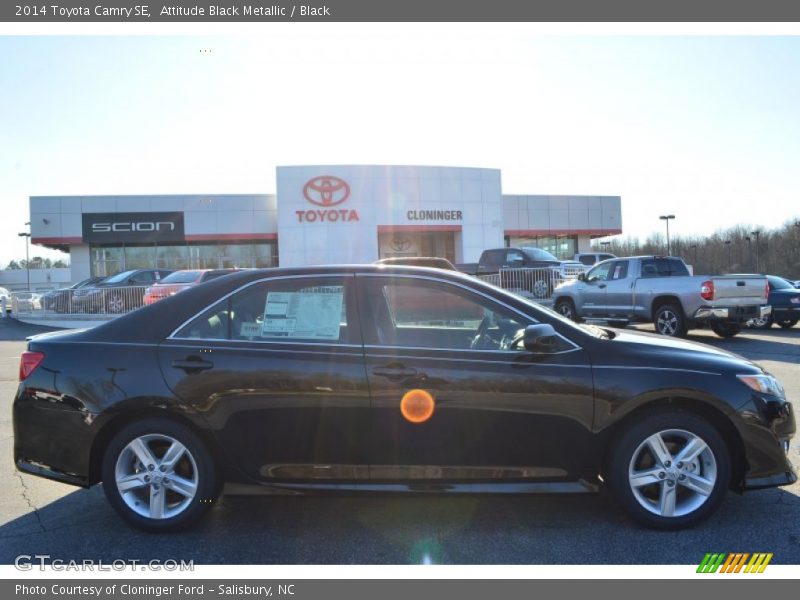 Attitude Black Metallic / Black 2014 Toyota Camry SE