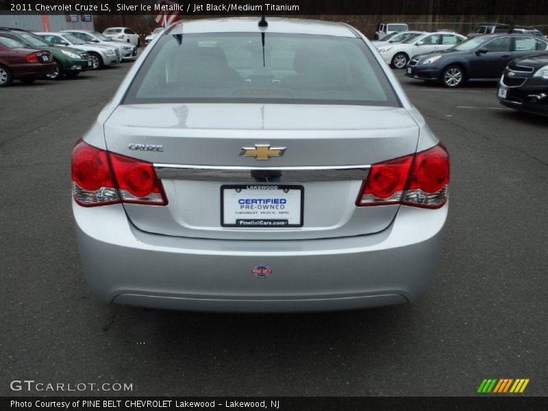 Silver Ice Metallic / Jet Black/Medium Titanium 2011 Chevrolet Cruze LS