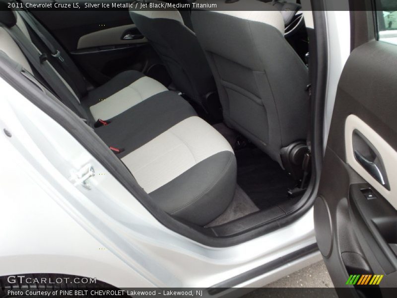 Silver Ice Metallic / Jet Black/Medium Titanium 2011 Chevrolet Cruze LS