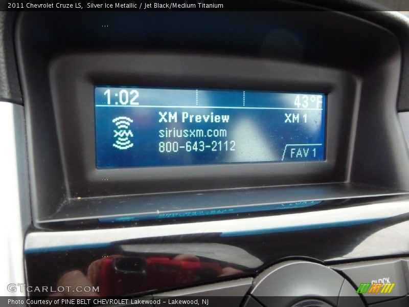 Silver Ice Metallic / Jet Black/Medium Titanium 2011 Chevrolet Cruze LS