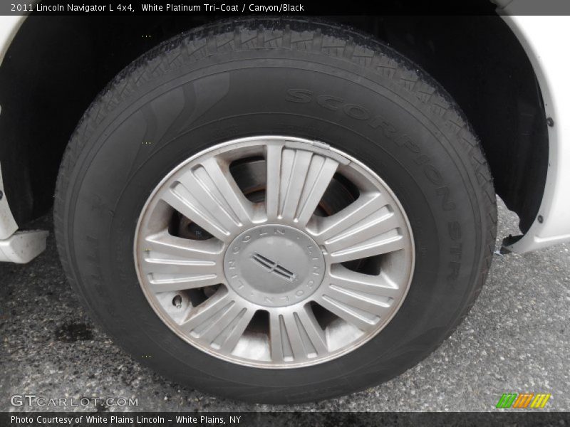 White Platinum Tri-Coat / Canyon/Black 2011 Lincoln Navigator L 4x4