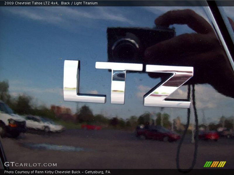Black / Light Titanium 2009 Chevrolet Tahoe LTZ 4x4