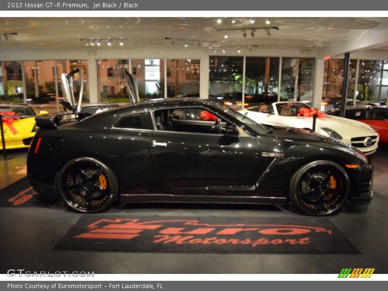 Jet Black / Black 2013 Nissan GT-R Premium