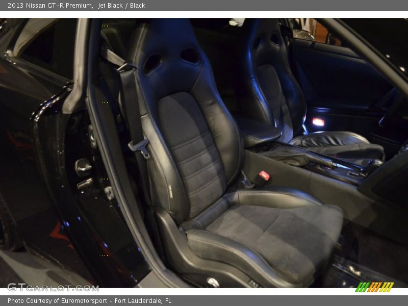 Jet Black / Black 2013 Nissan GT-R Premium