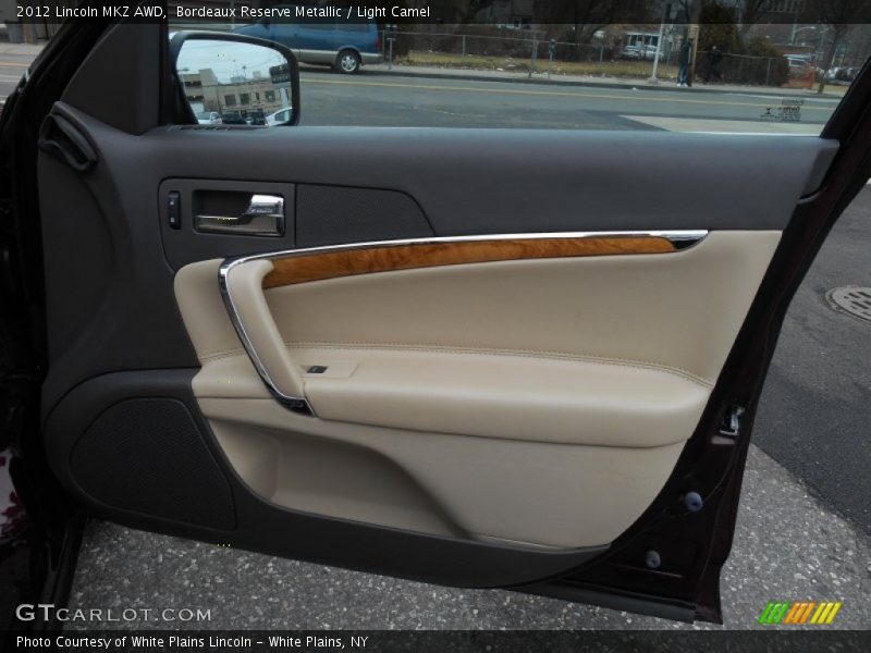 Bordeaux Reserve Metallic / Light Camel 2012 Lincoln MKZ AWD