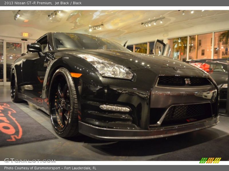 Jet Black / Black 2013 Nissan GT-R Premium