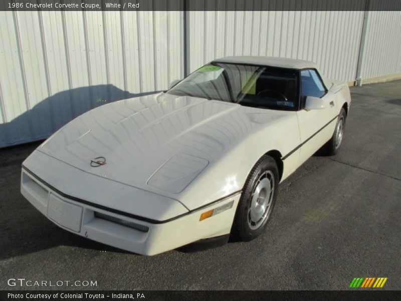 White / Red 1986 Chevrolet Corvette Coupe