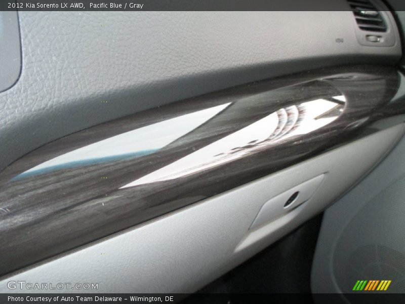 Pacific Blue / Gray 2012 Kia Sorento LX AWD