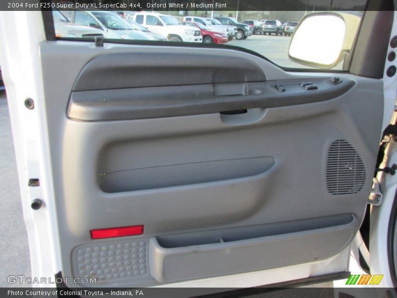 Oxford White / Medium Flint 2004 Ford F250 Super Duty XL SuperCab 4x4