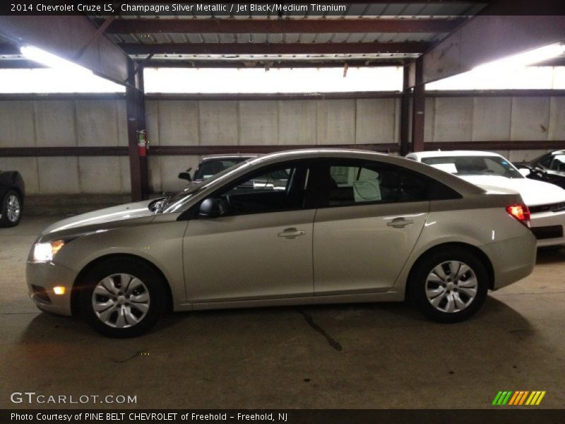 Champagne Silver Metallic / Jet Black/Medium Titanium 2014 Chevrolet Cruze LS