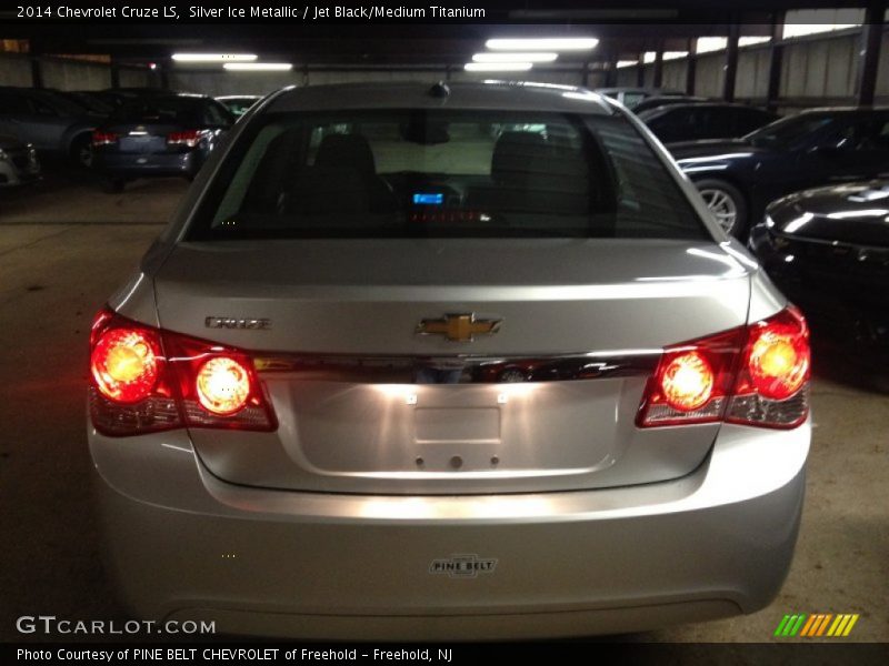 Silver Ice Metallic / Jet Black/Medium Titanium 2014 Chevrolet Cruze LS