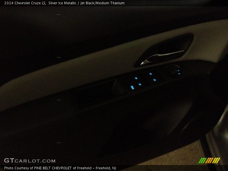 Silver Ice Metallic / Jet Black/Medium Titanium 2014 Chevrolet Cruze LS