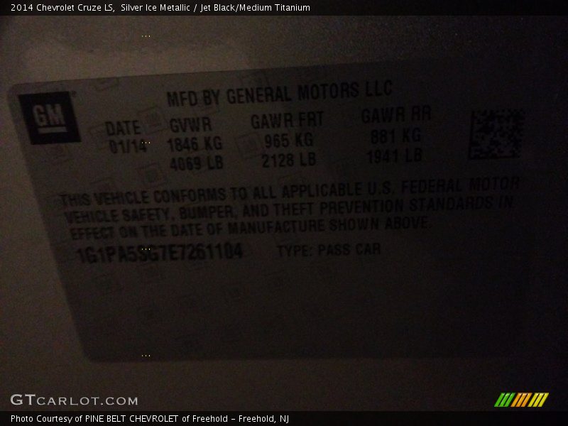 Silver Ice Metallic / Jet Black/Medium Titanium 2014 Chevrolet Cruze LS