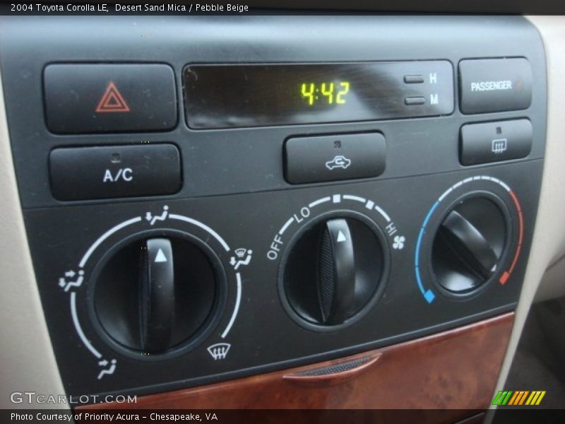 Desert Sand Mica / Pebble Beige 2004 Toyota Corolla LE