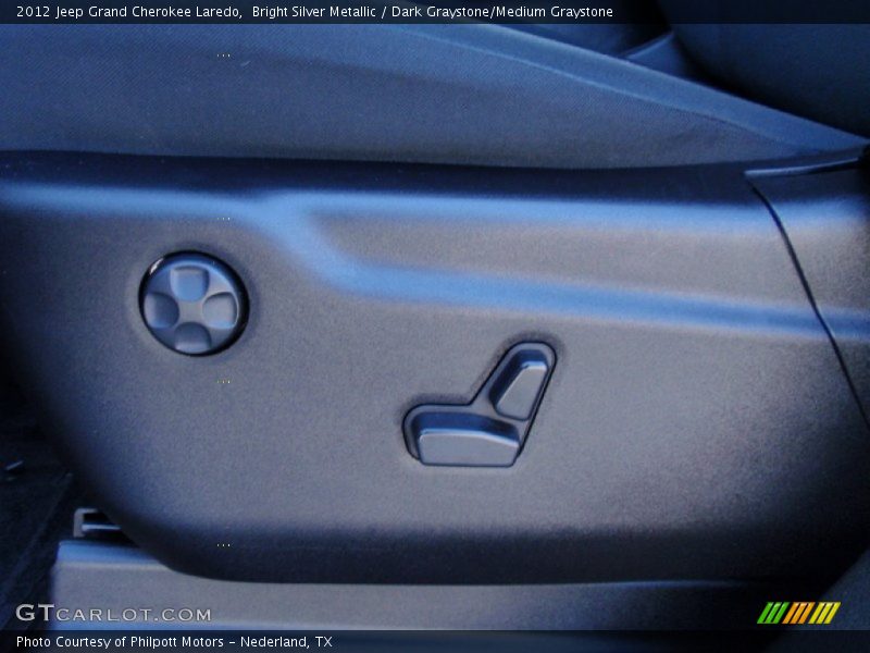 Bright Silver Metallic / Dark Graystone/Medium Graystone 2012 Jeep Grand Cherokee Laredo