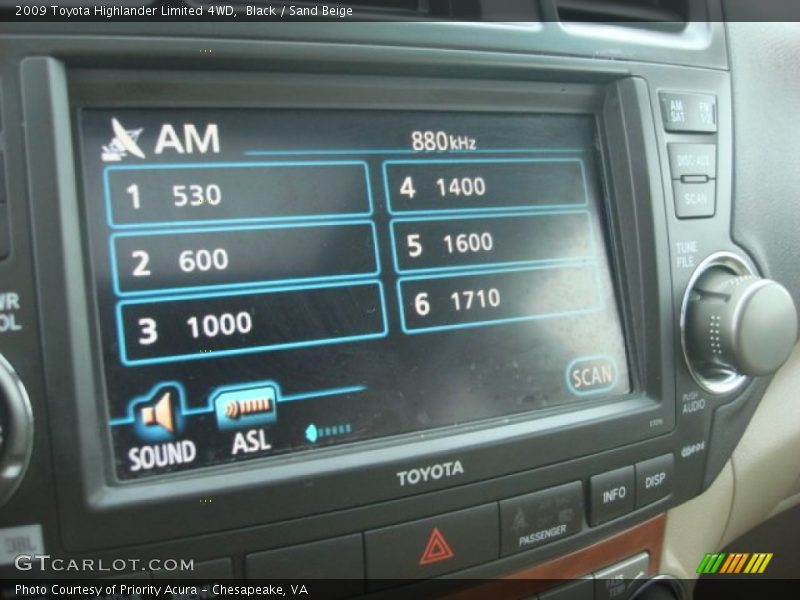 Black / Sand Beige 2009 Toyota Highlander Limited 4WD