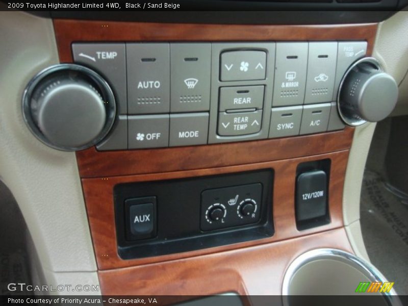 Black / Sand Beige 2009 Toyota Highlander Limited 4WD