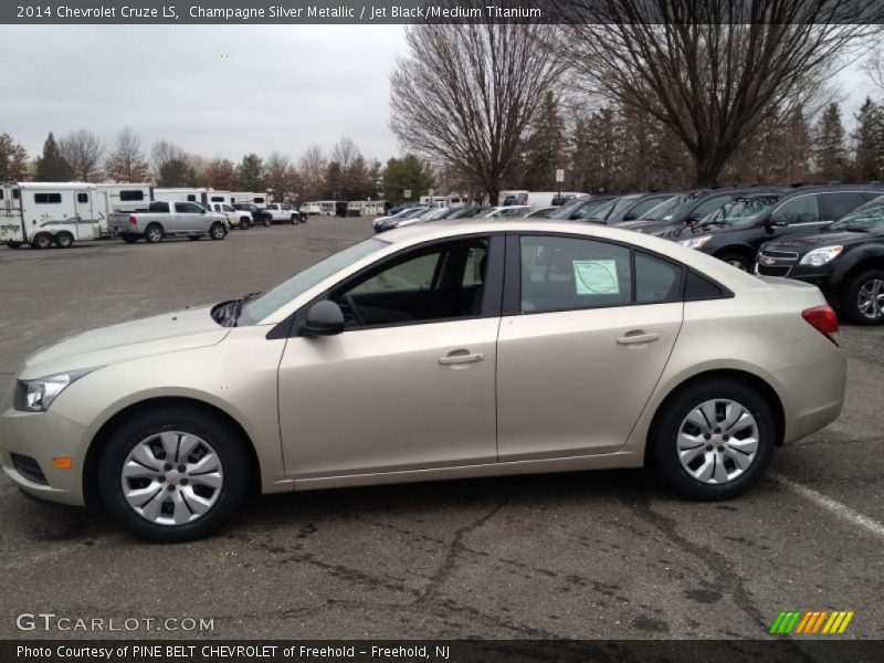 Champagne Silver Metallic / Jet Black/Medium Titanium 2014 Chevrolet Cruze LS