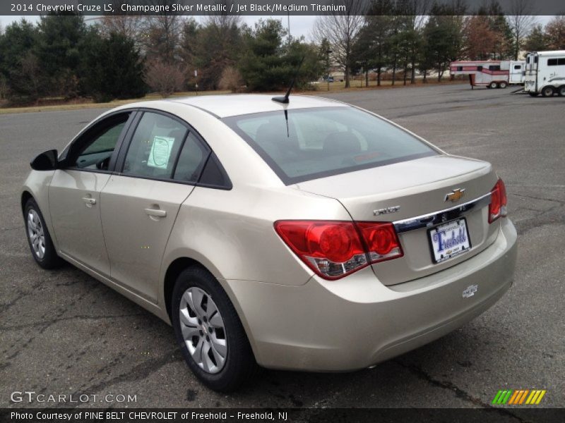 Champagne Silver Metallic / Jet Black/Medium Titanium 2014 Chevrolet Cruze LS