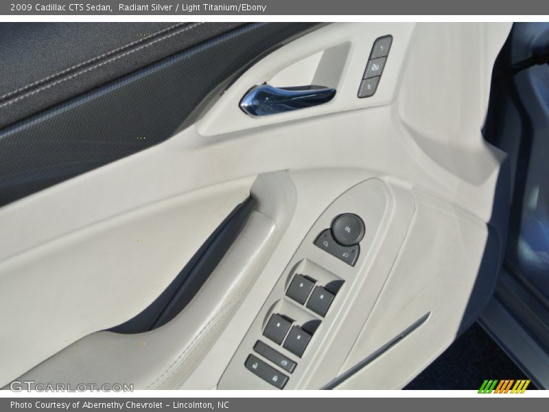 Radiant Silver / Light Titanium/Ebony 2009 Cadillac CTS Sedan