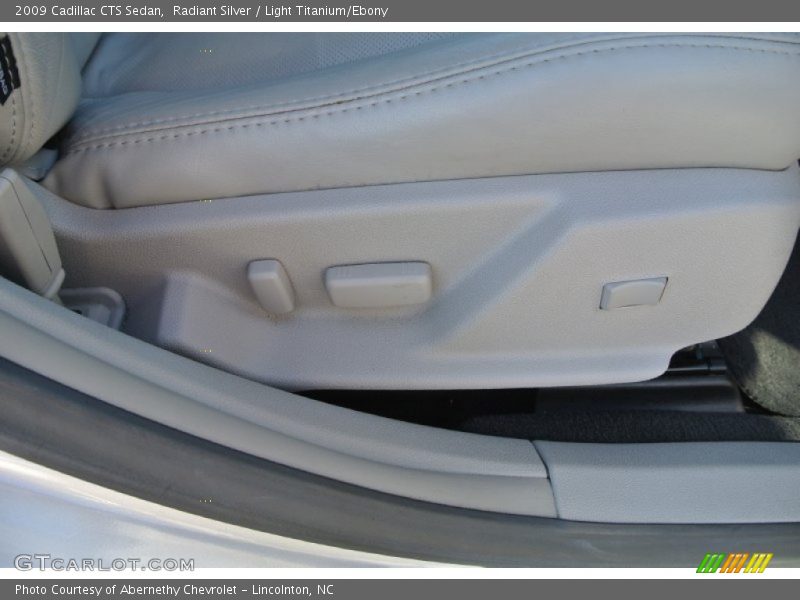 Radiant Silver / Light Titanium/Ebony 2009 Cadillac CTS Sedan