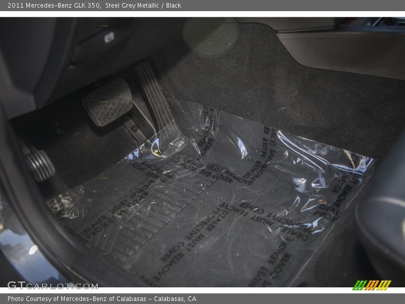 Steel Grey Metallic / Black 2011 Mercedes-Benz GLK 350